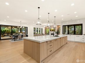 10630 SE 22nd Street, Bellevue WA 98004