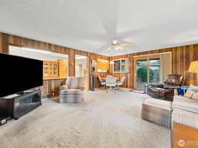 24 158th Place SE, Bellevue WA 98008