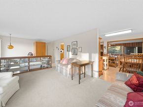 24 158th Place SE, Bellevue WA 98008