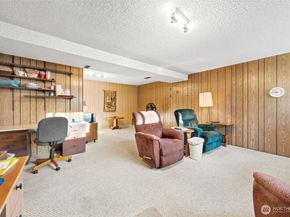 24 158th Place SE, Bellevue WA 98008