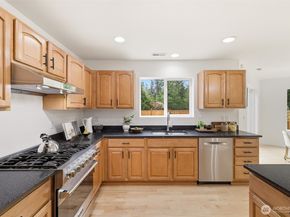 2108 250th Place SE, Sammamish WA 98075
