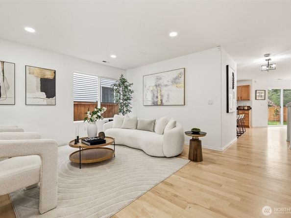 2108 250th Place SE, Sammamish WA 98075