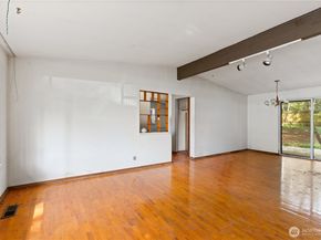 9012 NE 178th Street, Bothell WA 98011