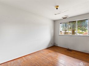 9012 NE 178th Street, Bothell WA 98011