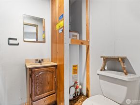 9012 NE 178th Street, Bothell WA 98011