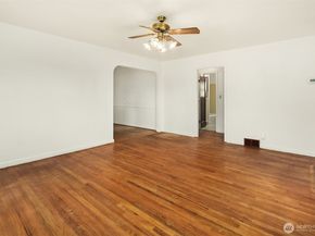 2230 Oakes Avenue, Everett WA 98201