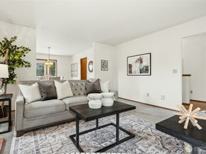 2420 Squak Mountain Loop SW, Issaquah WA 98027