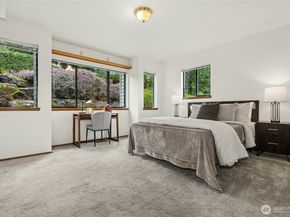 2420 Squak Mountain Loop SW, Issaquah WA 98027