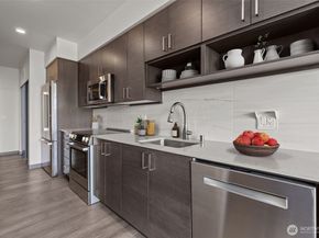 11903 NE 128th Street 505, Kirkland WA 98034