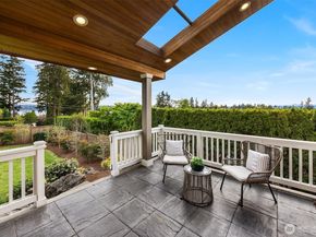 9359 Sunset Way, Bellevue WA 98004