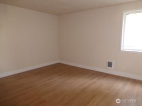15721 NE 18TH Street D2, Bellevue WA 98008