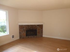 15721 NE 18TH Street D2, Bellevue WA 98008