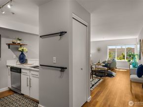 2901 S Jackson Street 404, Seattle WA 98144
