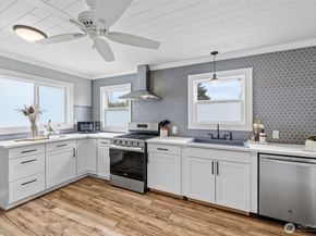 544 Whitworth Avenue S, Renton WA 98057