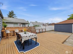 544 Whitworth Avenue S, Renton WA 98057