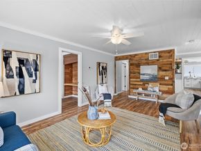 544 Whitworth Avenue S, Renton WA 98057