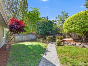 7508 30th Avenue SW, Seattle WA 98126