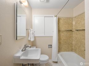 7508 30th Avenue SW, Seattle WA 98126