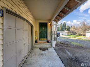 3621 103rd Avenue SE B, Lake Stevens WA 98258