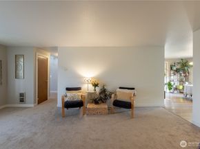 3621 103rd Avenue SE B, Lake Stevens WA 98258