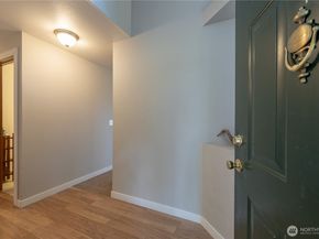 3621 103rd Avenue SE B, Lake Stevens WA 98258