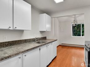 5504 220th Street SW C302, Mountlake Terrace WA 98043