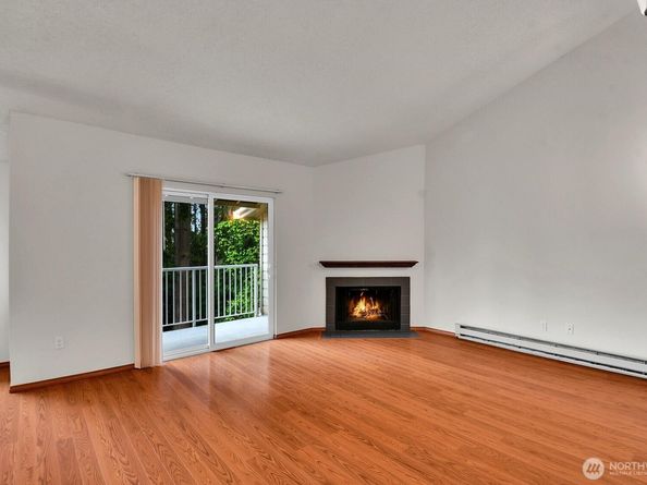 5504 220th Street SW C302, Mountlake Terrace WA 98043