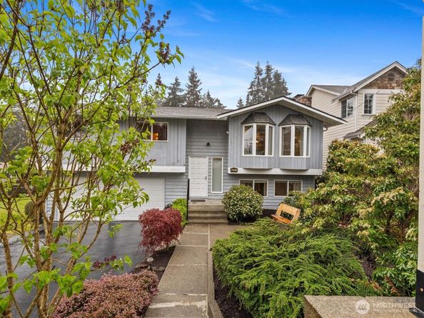 22427 82nd Ave W, Edmonds WA 98026