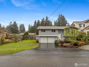 22427 82 Ave W, Edmonds WA 98026