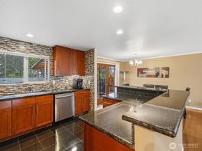 22427 82 Ave W, Edmonds WA 98026