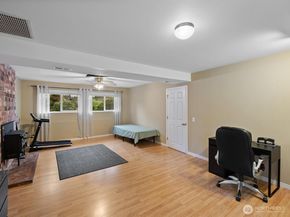 22427 82 Ave W, Edmonds WA 98026