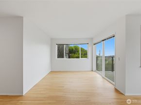 2040 13th Avenue W 13, Seattle WA 98119