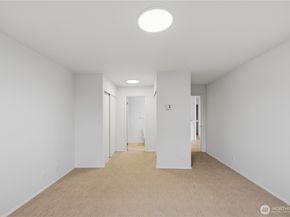 2040 13th Avenue W 13, Seattle WA 98119