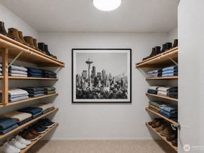 2040 13th Avenue W 13, Seattle WA 98119