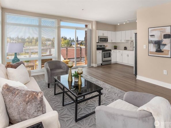 11415 Slater Avenue NE 206, Kirkland WA 98033