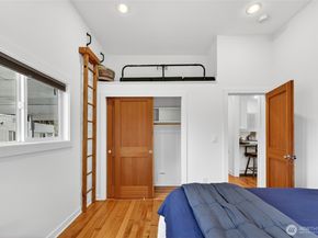 3528 SW 98th Street, Seattle WA 98126