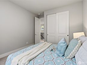 8215 NE 126th Drive, Kirkland WA 98034