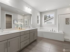 8215 NE 126th Drive, Kirkland WA 98034