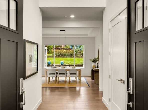 12914 63rd Avenue NE, Kirkland WA 98034