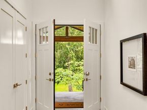 12914 63rd Avenue NE, Kirkland WA 98034