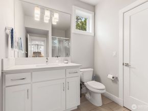 15021 73rd Court NE, Kenmore WA 98028