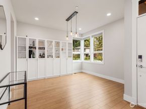 15021 73rd Court NE, Kenmore WA 98028