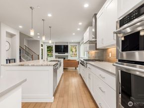 15021 73rd Court NE, Kenmore WA 98028