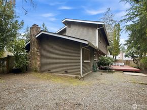 12211 NE 139th Place, Kirkland WA 98034