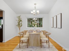 12211 NE 139th Place, Kirkland WA 98034