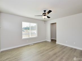5878 NW Rhino Way, Bremerton WA 98312