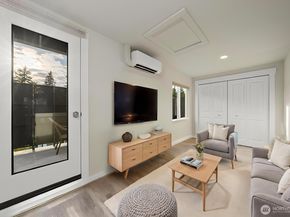 12011 9th Avenue NW 2, Seattle WA 98177