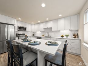 12011 9th Avenue NW 2, Seattle WA 98177