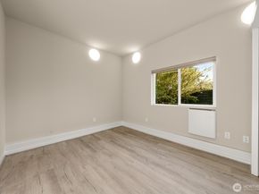 12011 9th Avenue NW 2, Seattle WA 98177
