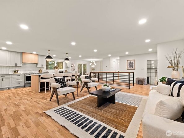 20249 149th Place NE, Woodinville WA 98072